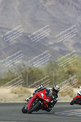 media/Oct-30-2025-Racers Edge (Thu) [[dabbdaf680]]/3-B Group/Session 5 (Turn 6)/